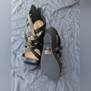 Soda black wedges
